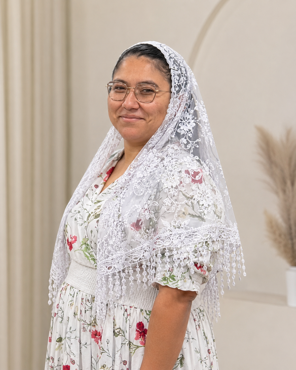 Beaded Floral Lace Veil - White
