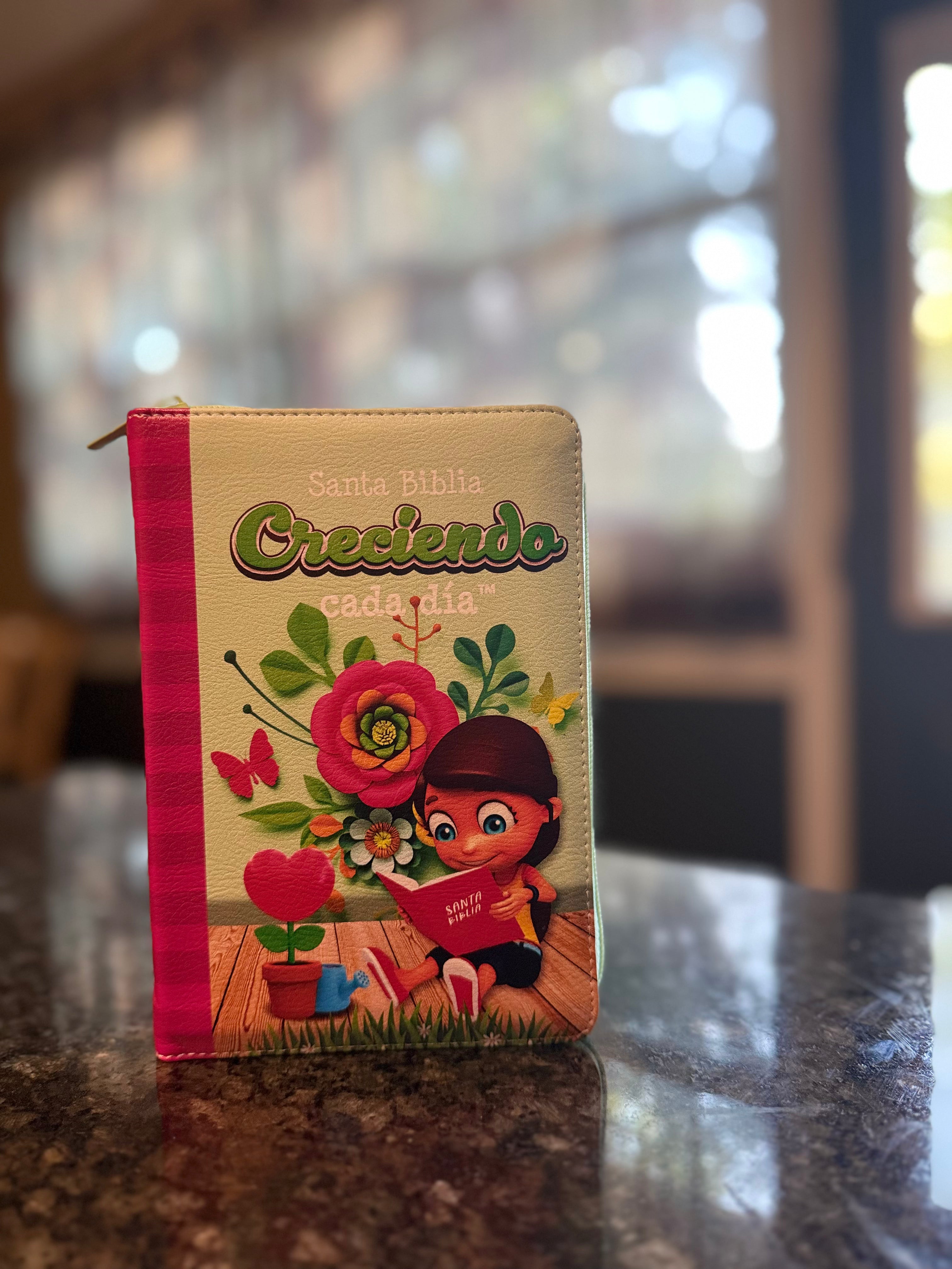 Santa Biblia Creciendo | Edición Inspiracional para Niñas